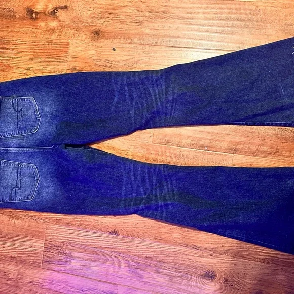 American Eagle Outfitters Dark Blue Flare Jeans - Picture 3 of 4